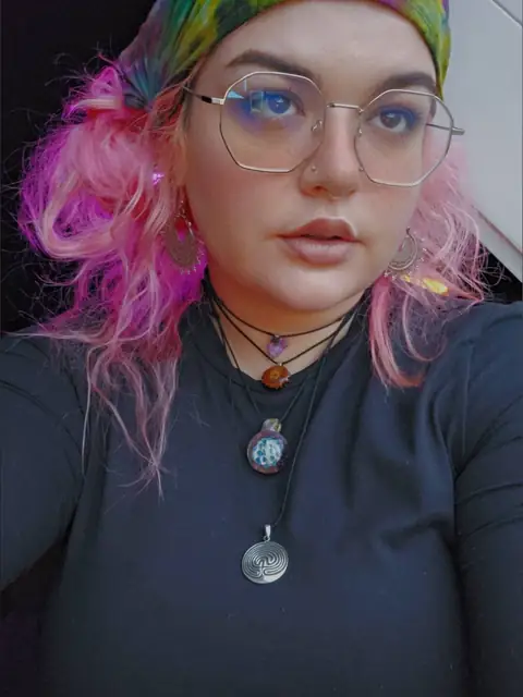 Brat Radical OnlyFans profile