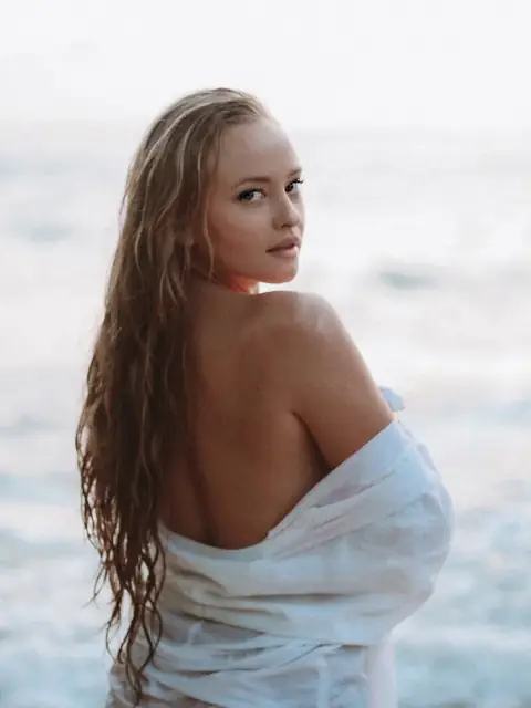 Ashley Hobbs on OnlyFans