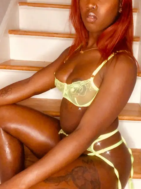 Des on OnlyFans