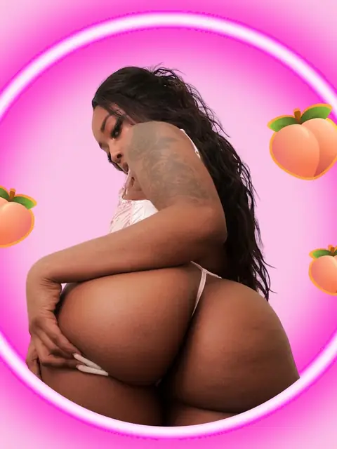 Mia OnlyFans profile