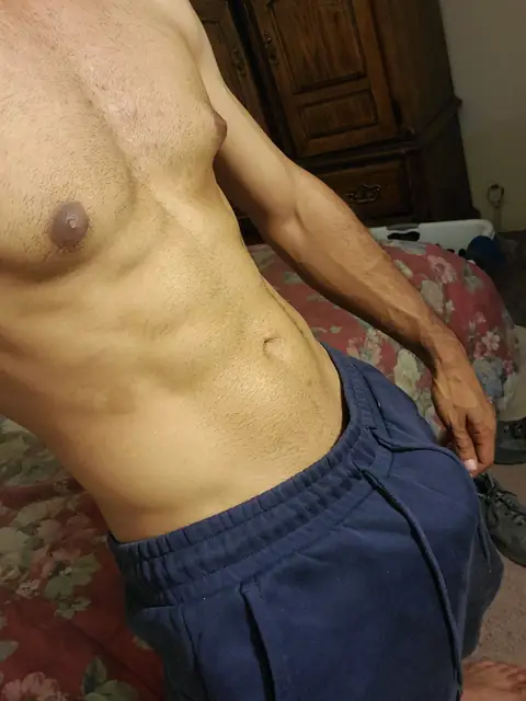 HandsomelyThick on OnlyFans