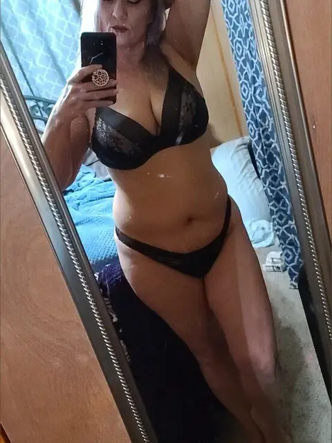 Krazymom OnlyFans profile