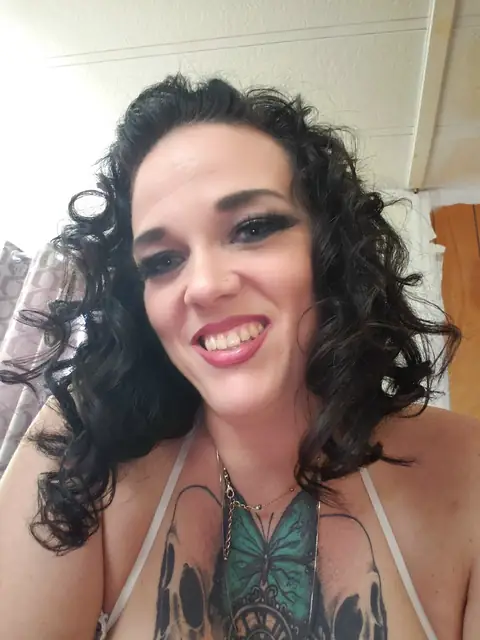 CurvyTiff7 on OnlyFans