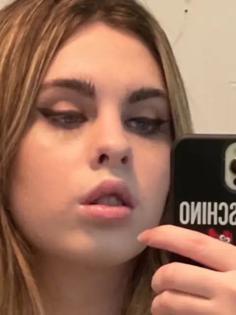 Chloedelaurent on OnlyFans