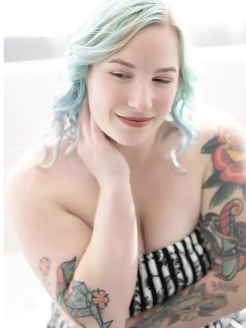 Laur the Kinky Baker OnlyFans profile