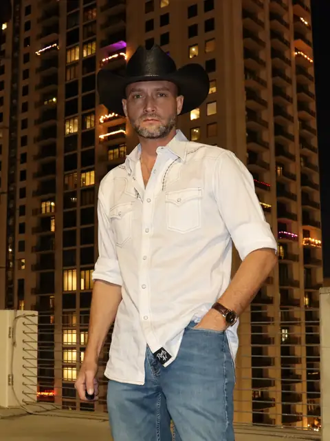 Wade Williams OnlyFans profile