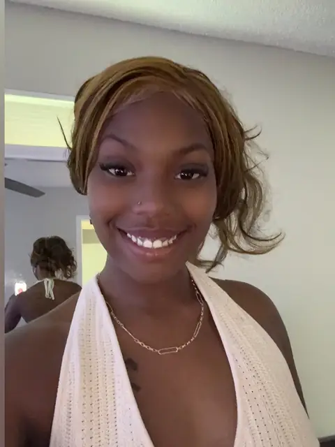 Bratzdollbaby on OnlyFans