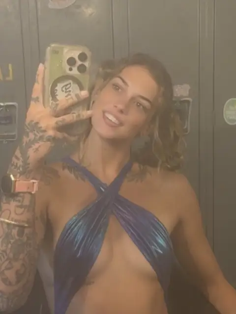 Zella Bella OnlyFans profile
