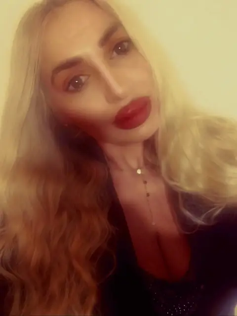 Vixen Foxy on OnlyFans
