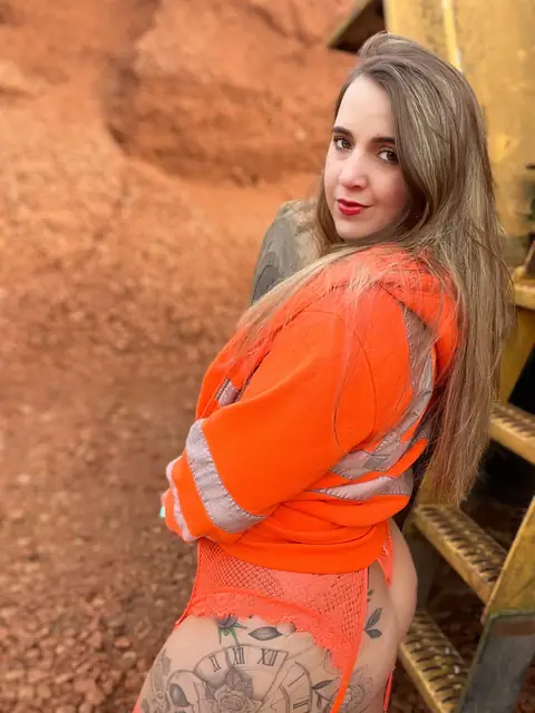 Kerry Louise on OnlyFans
