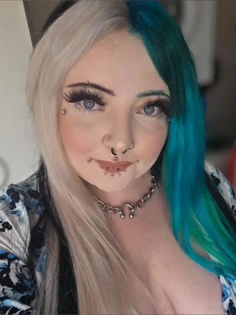 Daisy on OnlyFans