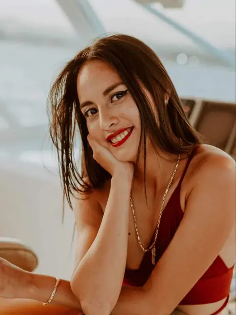 Peque a Leslie on OnlyFans