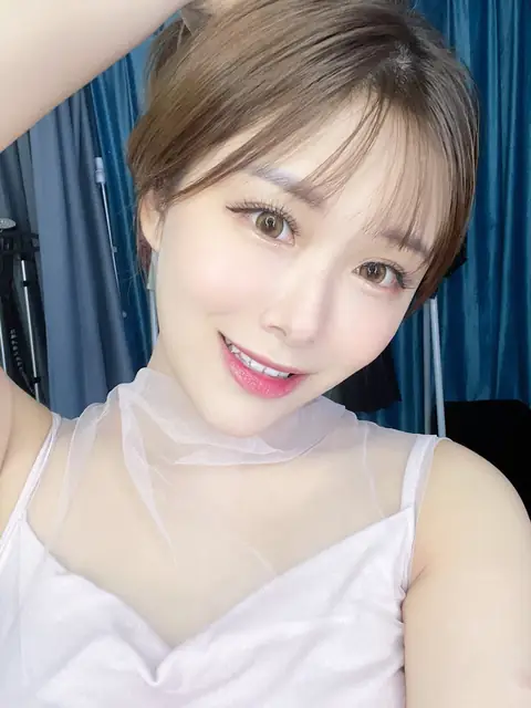 Erena So on OnlyFans