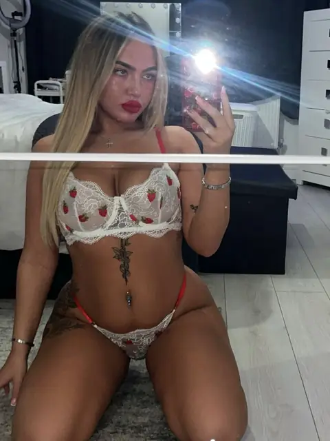 Caoimheeee on OnlyFans
