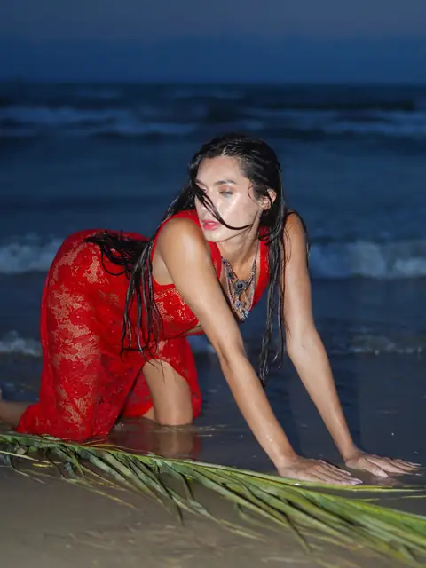 Bronze goddess on OnlyFans