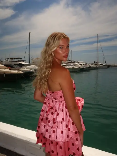 Nadine on OnlyFans