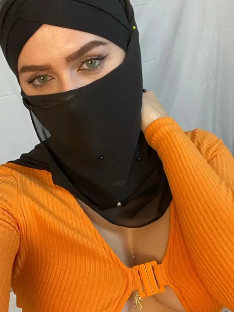 MayaHijabi on OnlyFans