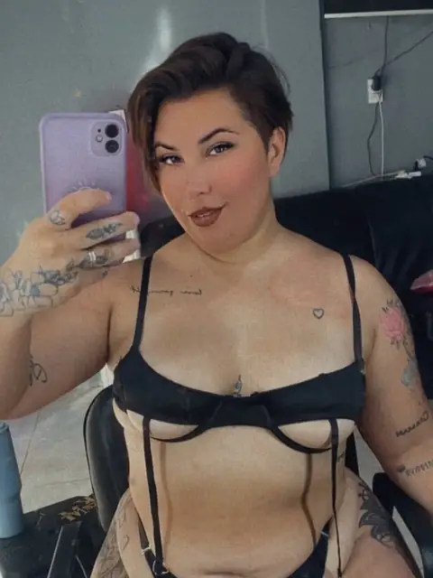 ISABELLA QUEEN FETISH OnlyFans profile