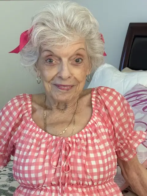 Grandma Linda OnlyFans profile