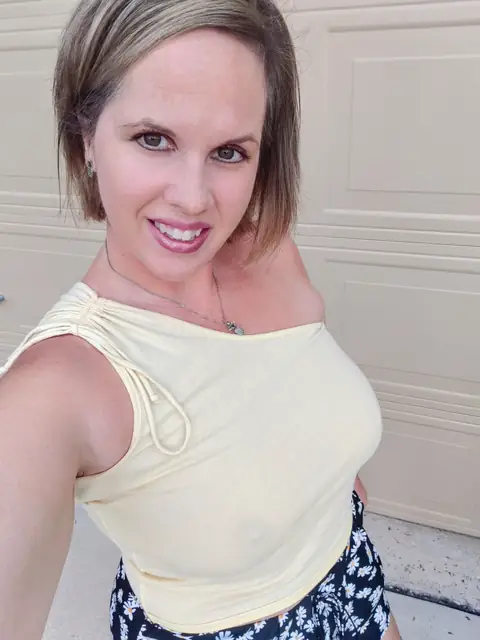 Elizabeth_Fineapple OnlyFans profile