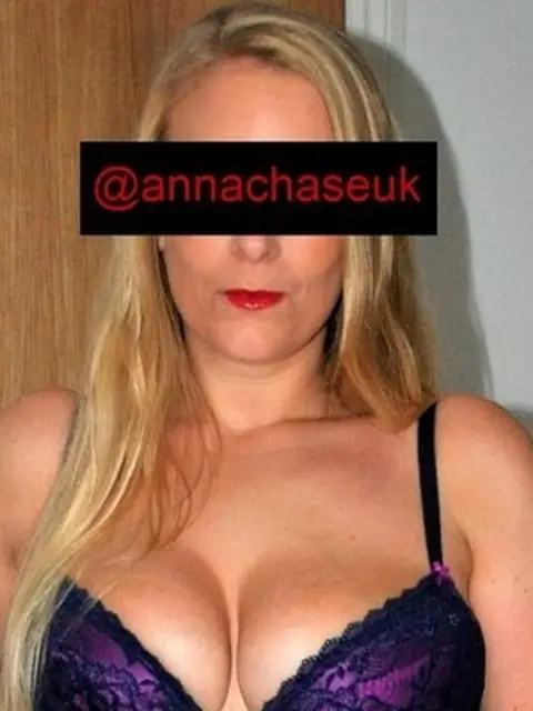Anna Chase on OnlyFans