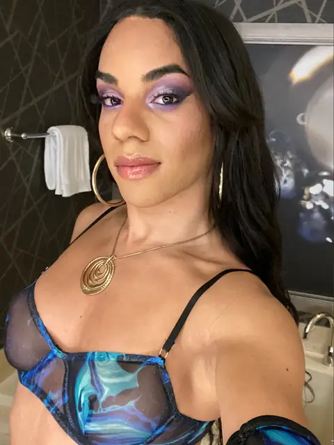 Gold'n Rose (Trans) on OnlyFans