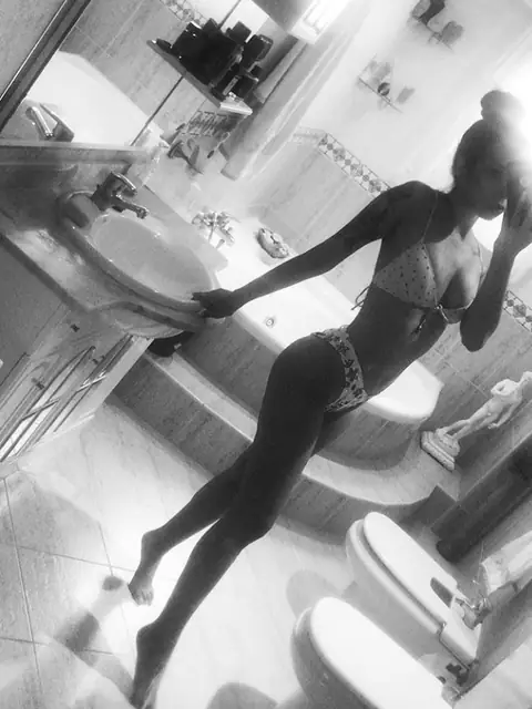 Alba on OnlyFans