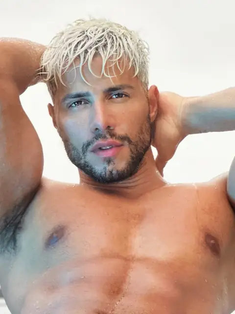 Renato Shippee on OnlyFans