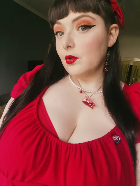 Ivy (Curvy&Nerdy) OnlyFans profile