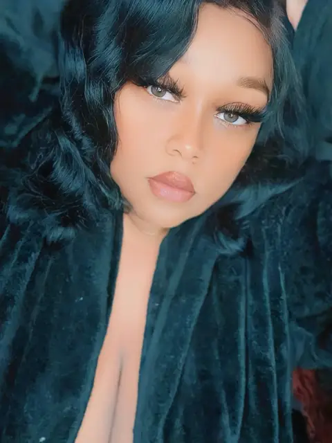 Sunshine Raye OnlyFans profile