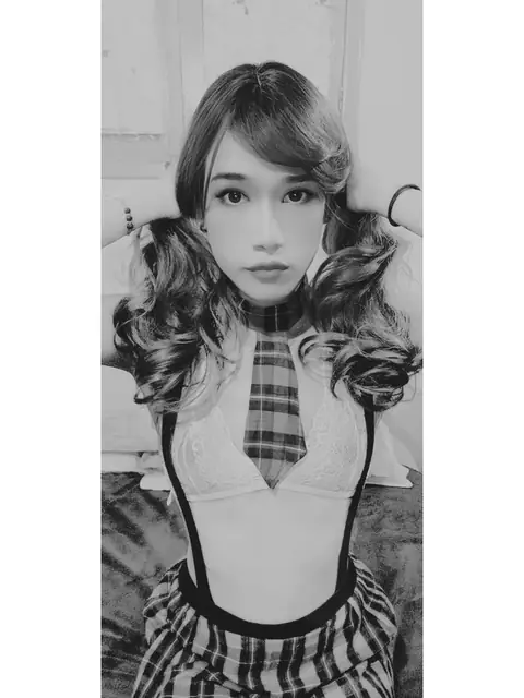 Joy Morozesky (Trans) on OnlyFans