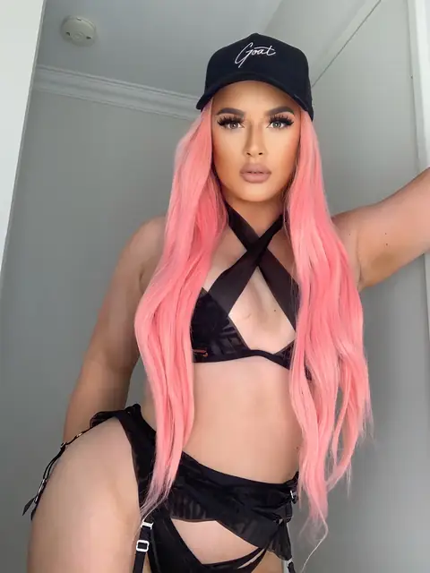 Tyi Starr ( Top 0.6% ) on OnlyFans