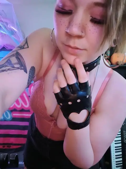 Aria De Noire FREE on OnlyFans