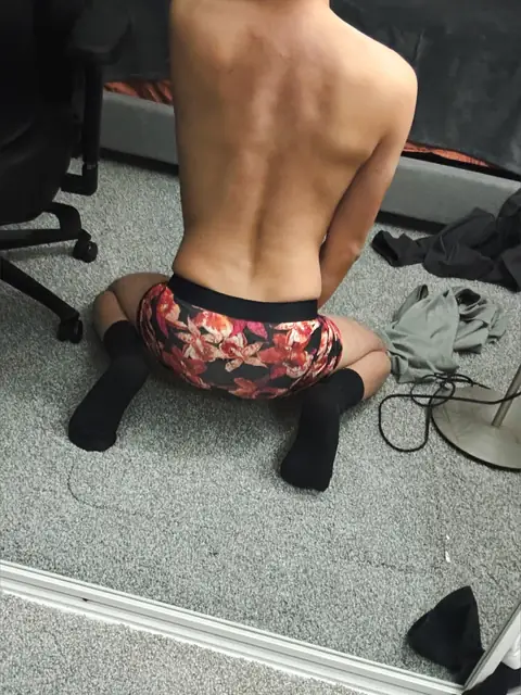 Robin Hoe on OnlyFans