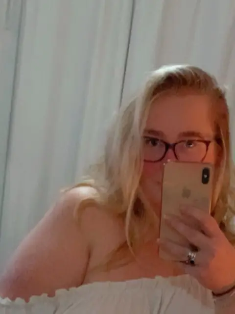 Luna Rae OnlyFans profile