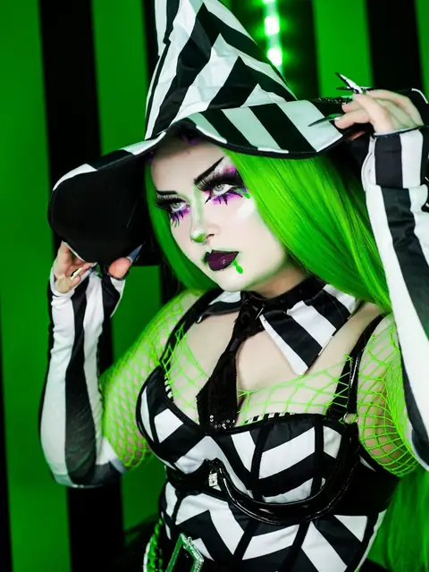 RaveKitty Free on OnlyFans