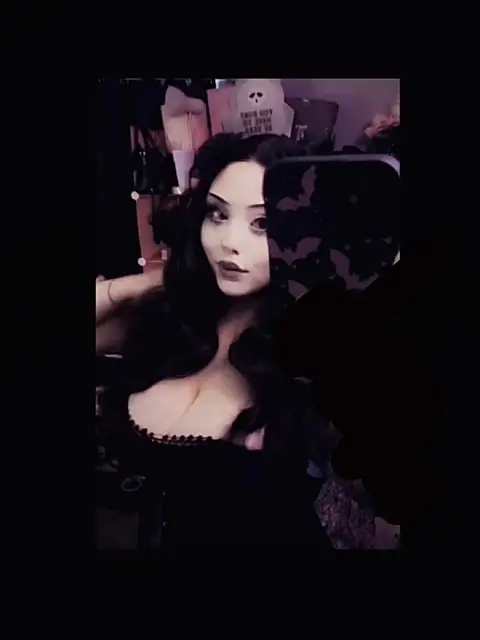 Arabella Raven on OnlyFans