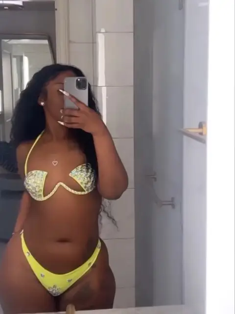 Lovelyrose on OnlyFans
