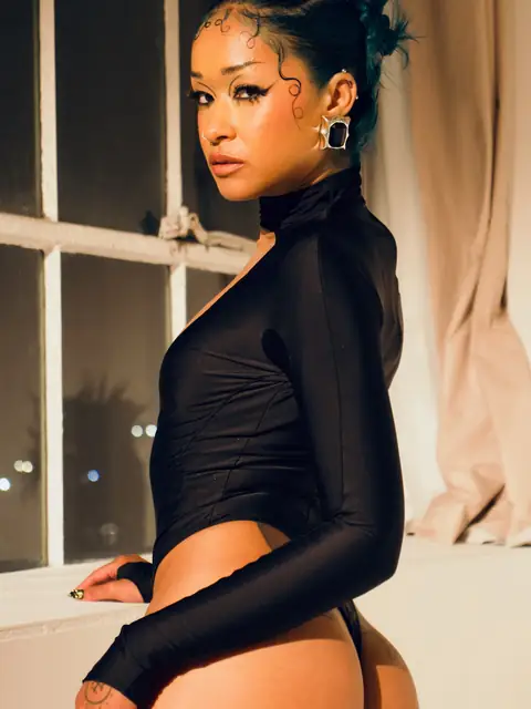 Skin Diamond on OnlyFans