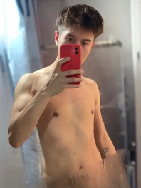 Cristian Fernando on OnlyFans
