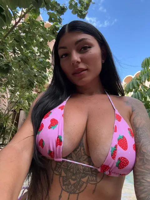TIFF $3 XXX on OnlyFans