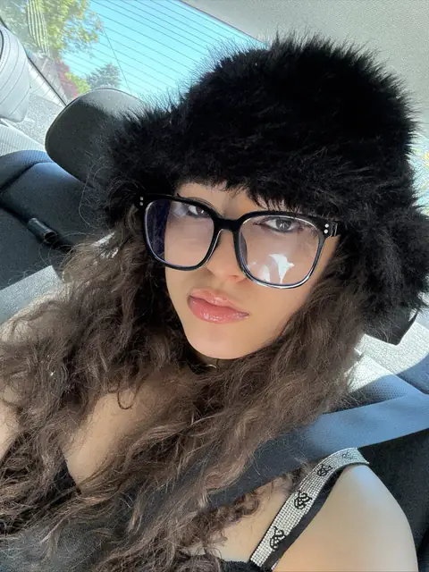 ellie (Trans) on OnlyFans
