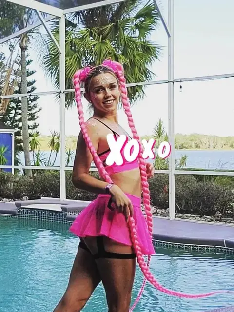 Syn FREE on OnlyFans