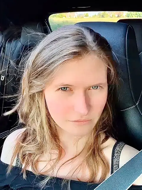 Inasiljame OnlyFans profile
