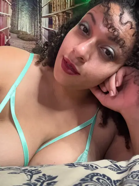 NerdyAmazon - freemium on OnlyFans
