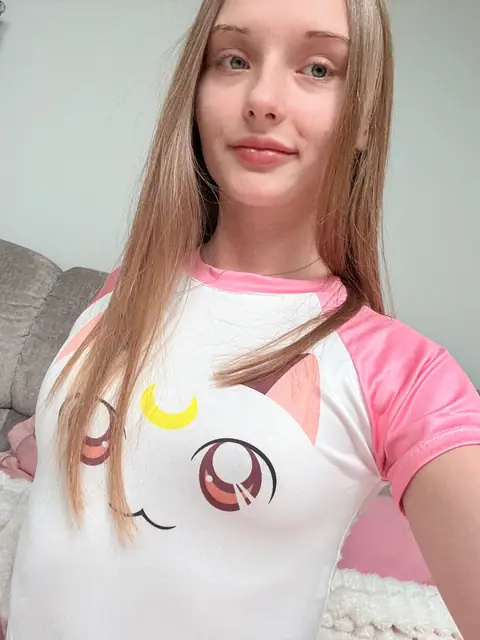 Mila Shine on OnlyFans