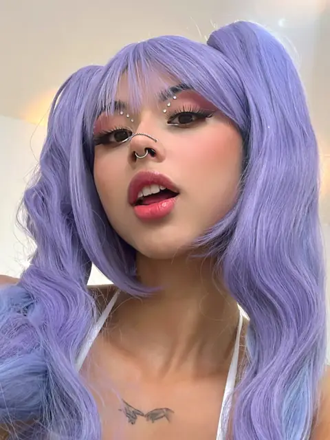 Willow ( ) on OnlyFans