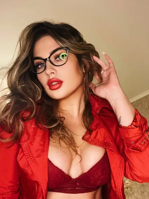 Yulia FREE DM on OnlyFans