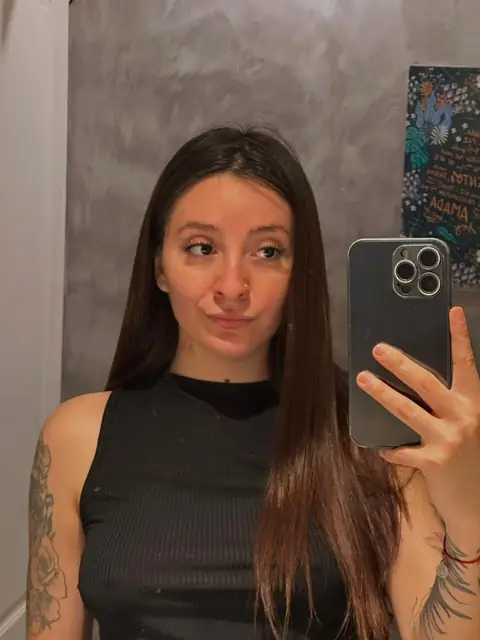 LOLA MUMI on OnlyFans