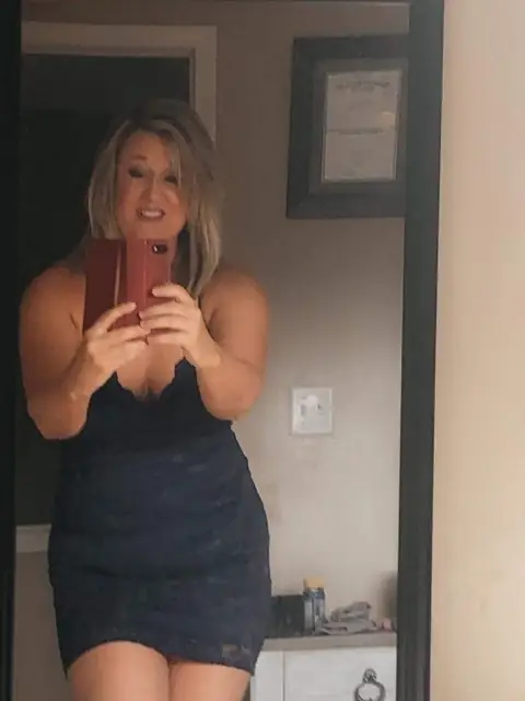 Sara Msbhvn on OnlyFans